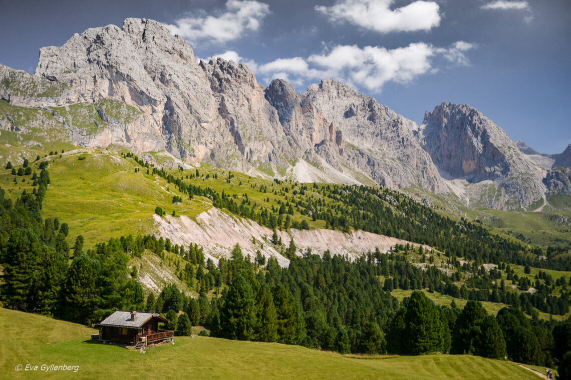 Italy-South Tyrol-Dolomites-Cabin