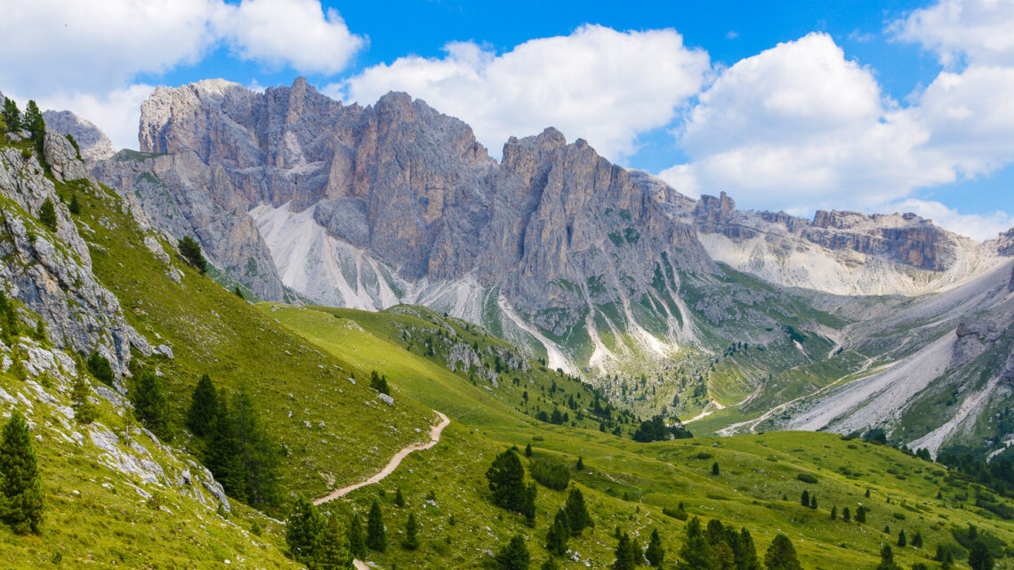 Italy-Dolomites-Mountains